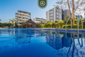 2BR Condo with Private Terrace - Near to the Beach